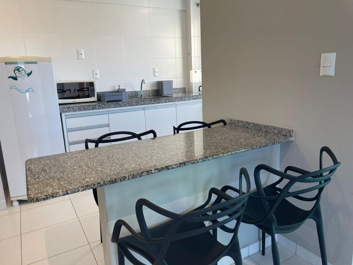 Residencial Pica Pau 103 Mono Apartment บอมบินญัส ภายนอก รูปภาพ