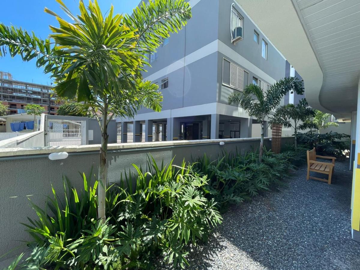 Residencial Pica Pau 103 Mono Apartment บอมบินญัส ภายนอก รูปภาพ